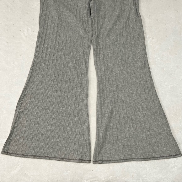 Let's Get Ready To Go Pant Set - Picture 9 of 10